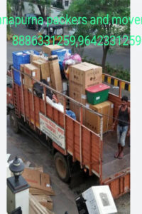 good condition spacious vehicle to shifting goods