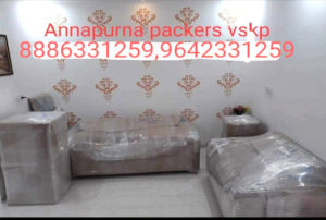 secure packing of goods before traveling.